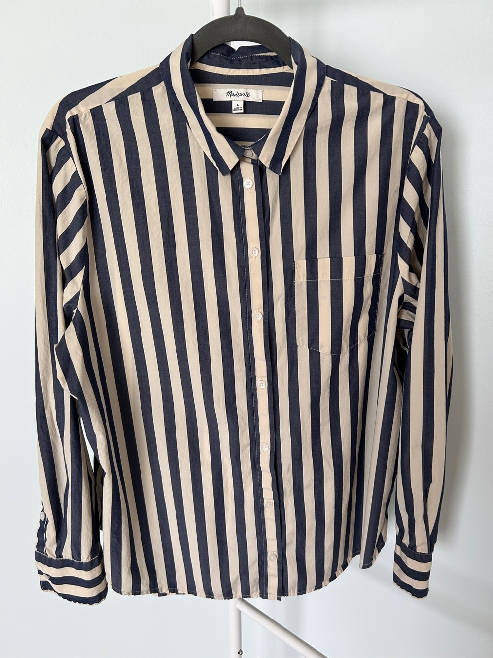 Madewell Vertical Stripe Button-Down Shirt in Navy and Beige